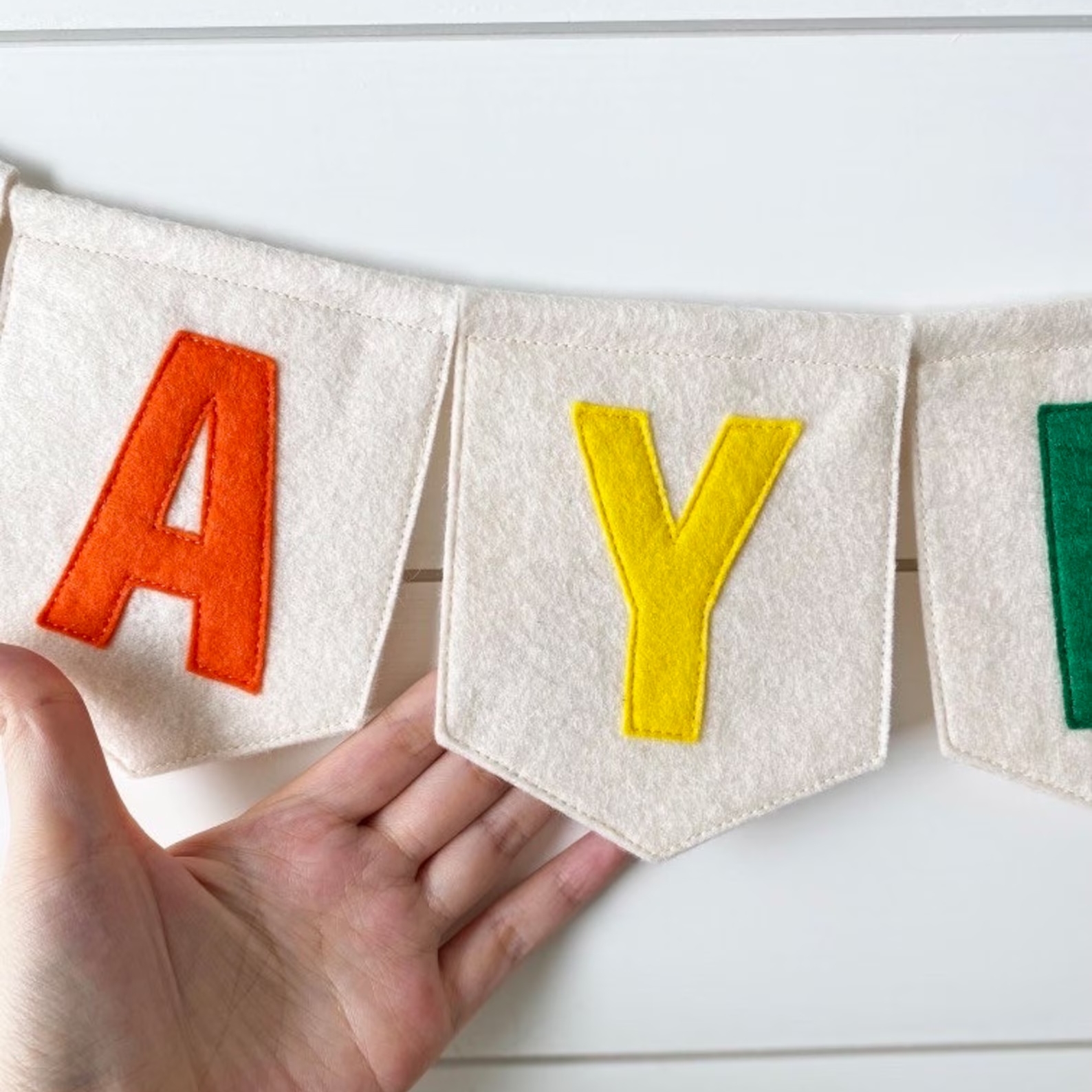 Personalized Felt Letter Banne - đánh giá và giá Baby Nursery Bunting