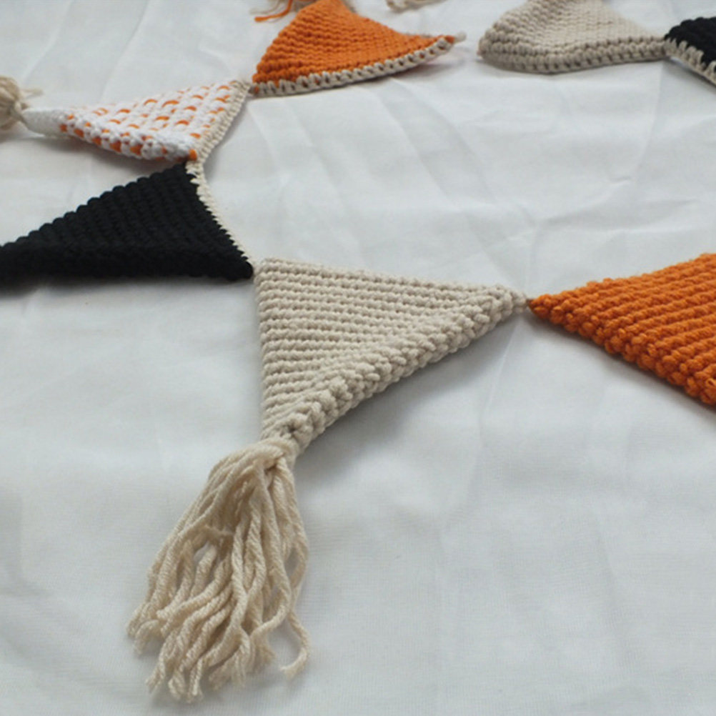 Orange Triangle Pennant Flags  - đánh giá và giá Baby Nursery Bunting